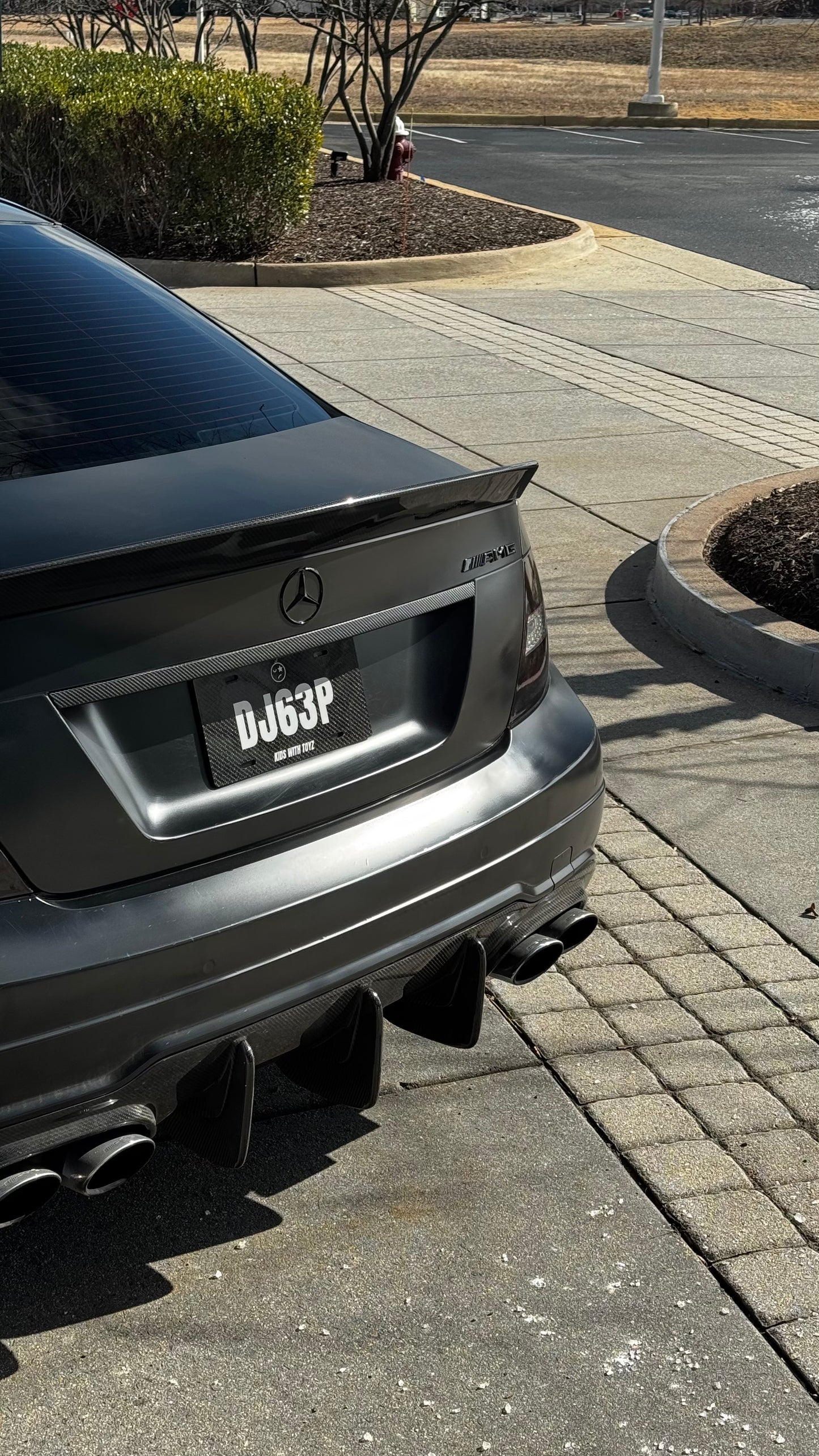 W204 LB STYLE CARBON FIBER SPOILER