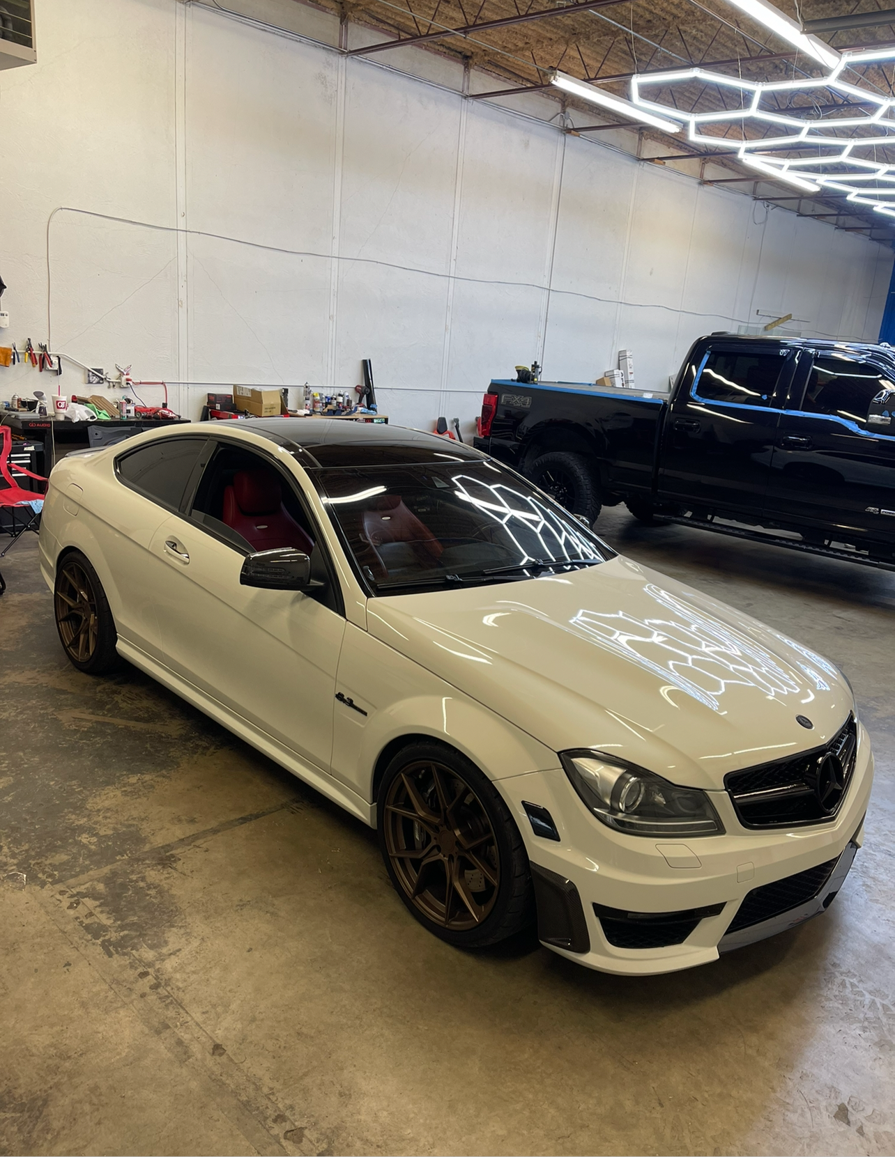 2012-2015 MERCEDES C63 AMG CARBON FIBER FRONT VENT COVER