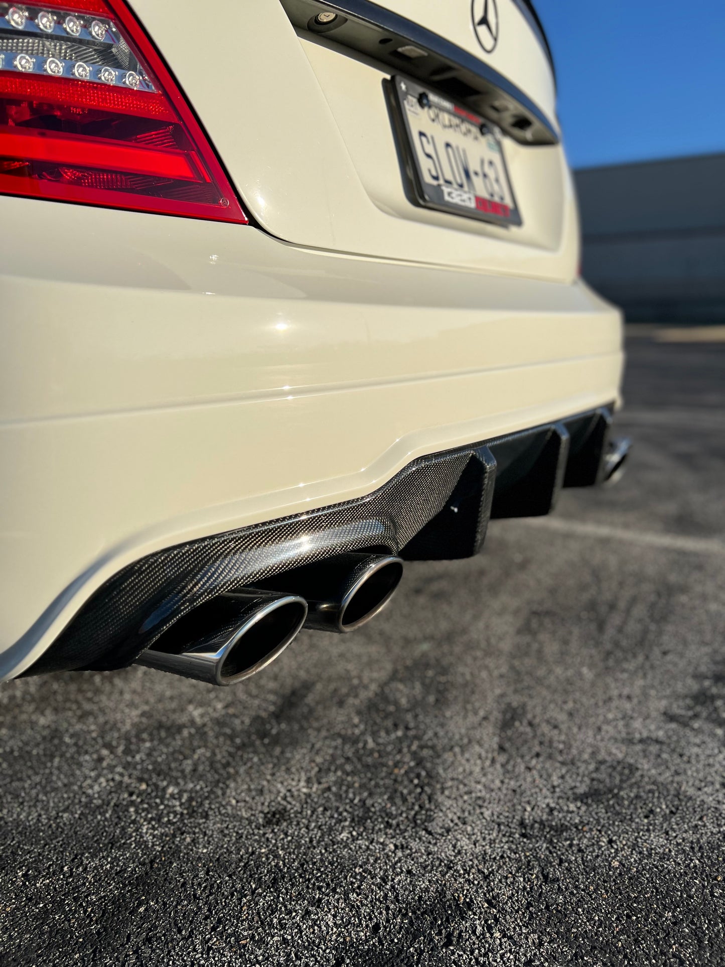 2012-2015 C-CLASS OEM+ CARBON FIBER REAR DIFFUSER