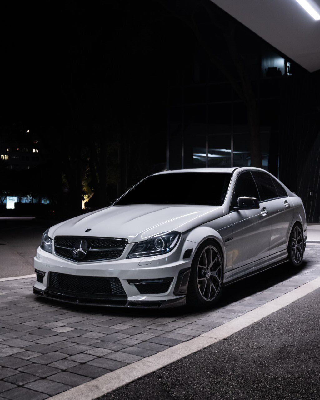 2012-2015 C63 V STYLE CARBON FIBER FRONT LIP